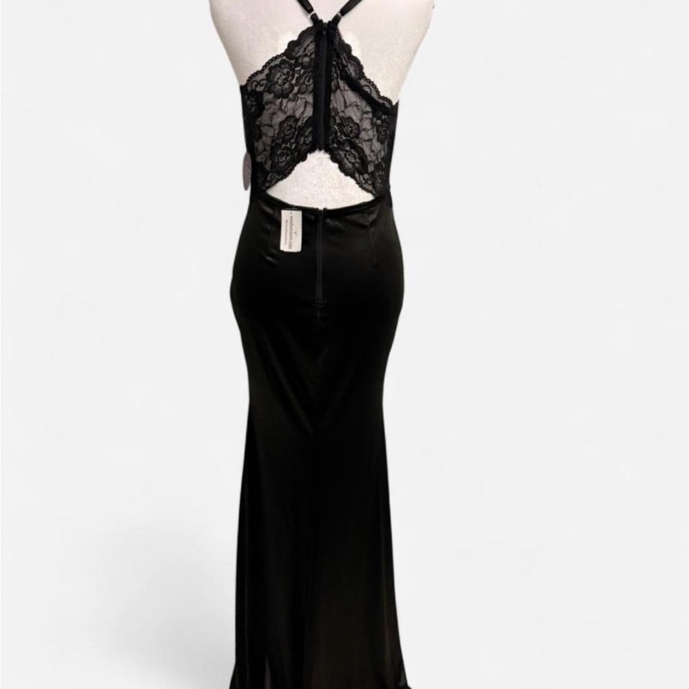 Black V-Neck Evening Gown Prom Homecoming Goth  NWT SZ M